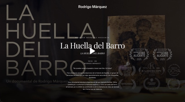 Galería de un documental: portada oscura con laureles de festivales